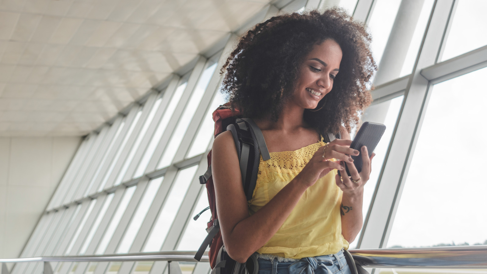 5 aplicaciones para teléfonos inteligentes que te mantendrán seguro cuando viajes al extranjero