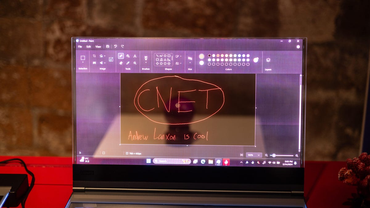 El concepto de computadora portátil transparente de Lenovo tiene una apariencia transparente sorprendente – CNET