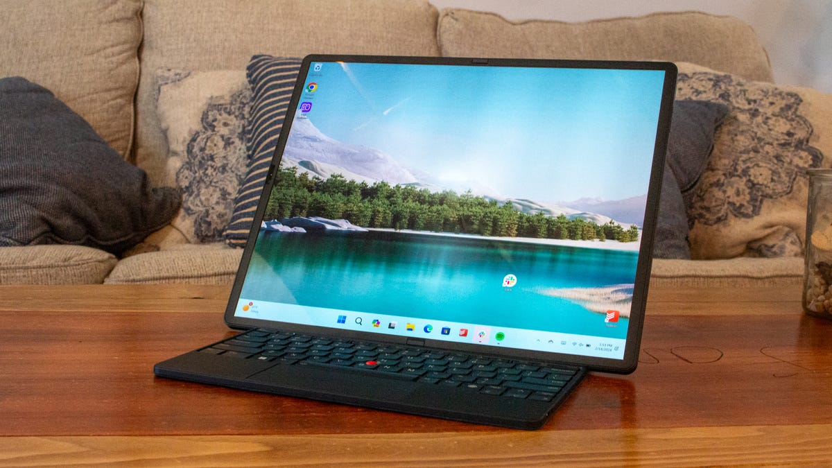 El ThinkPad X1 Fold de Lenovo es el portátil más extraño, divertido y caro que he probado jamás