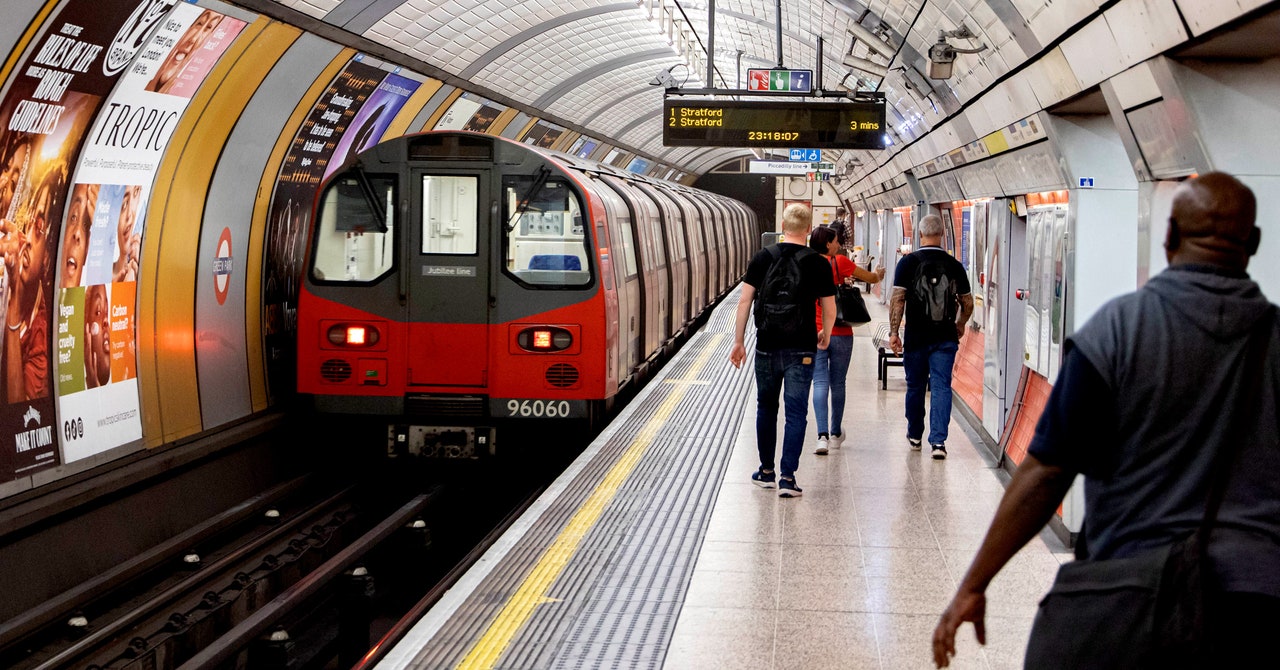 El metro de Londres está probando herramientas de vigilancia de inteligencia artificial en tiempo real para detectar delitos