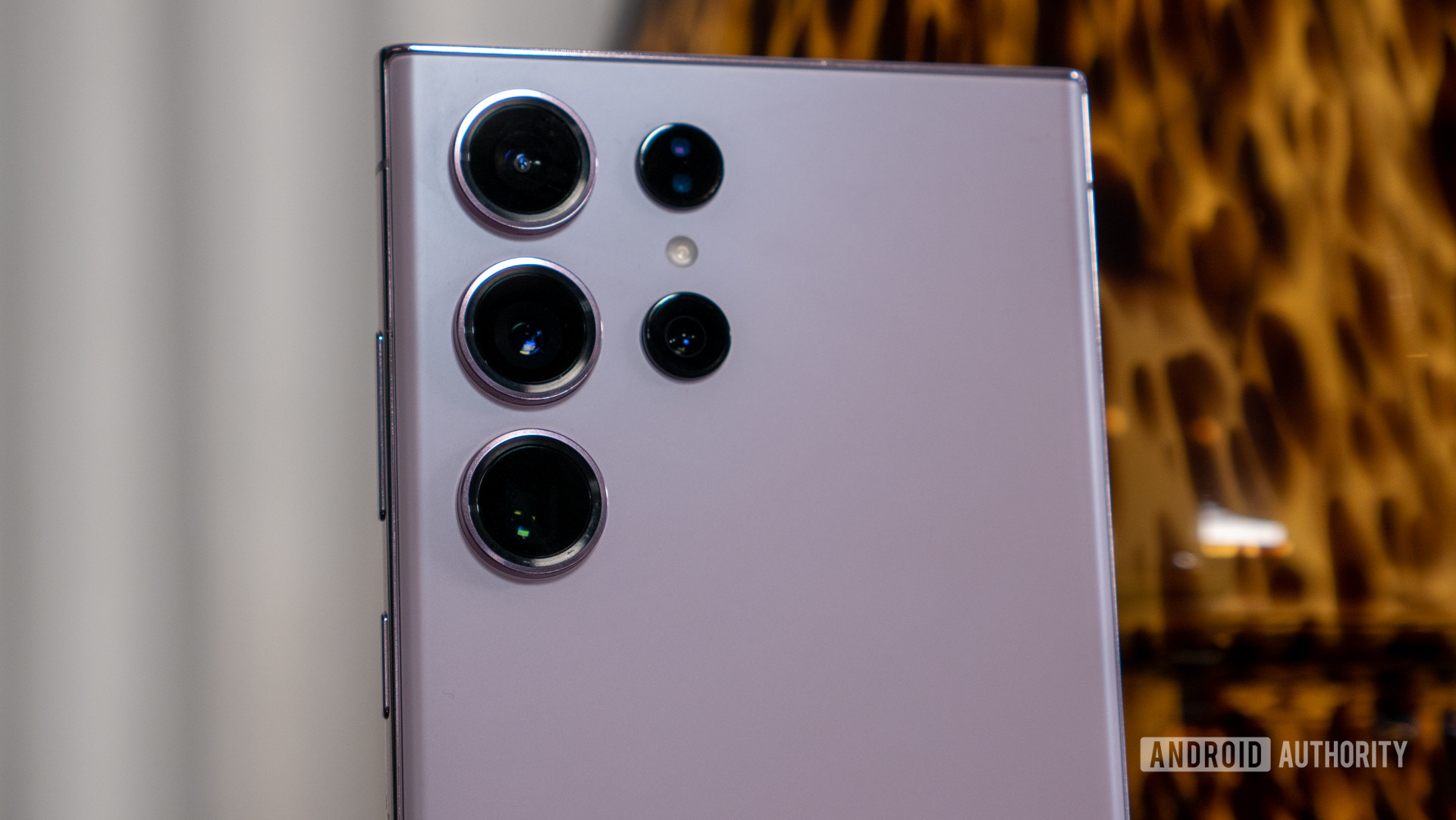 Samsung ahora te permite tomar fotos al revés sin voltear tu teléfono