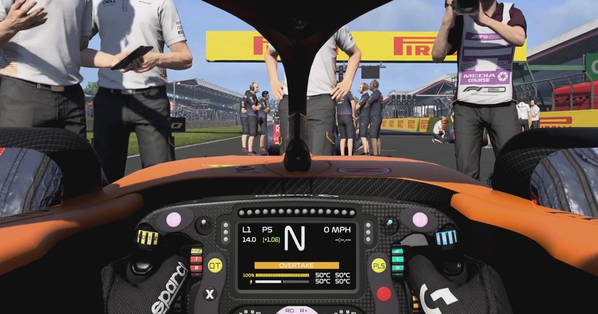 Qué muestra la pantalla del volante a un piloto de F1