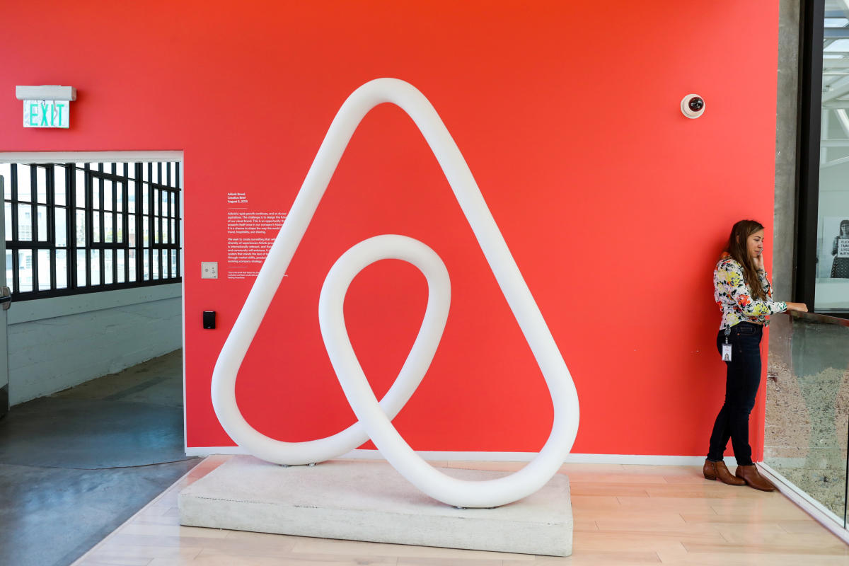 La mañana siguiente: Airbnb prohíbe las cámaras interiores