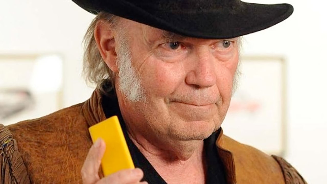 Spotify recupera a Neil Young a pesar de las protestas por la calidad del audio