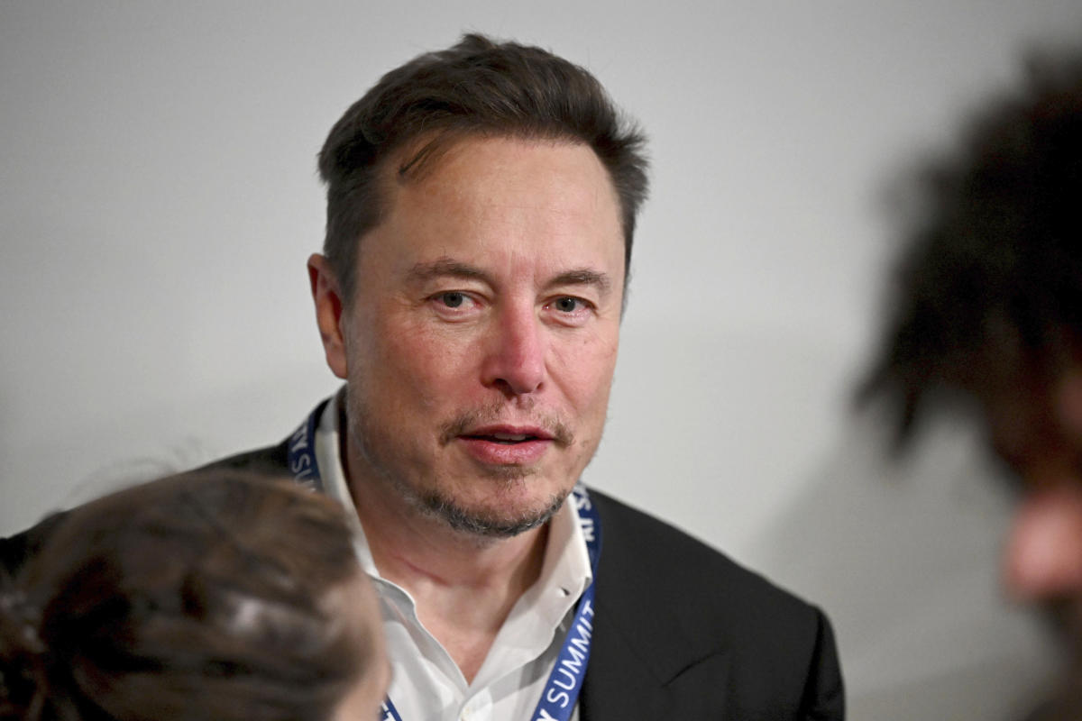 OpenAI dice que Elon Musk quería fusionarse con Tesla para crear una entidad con fines de lucro