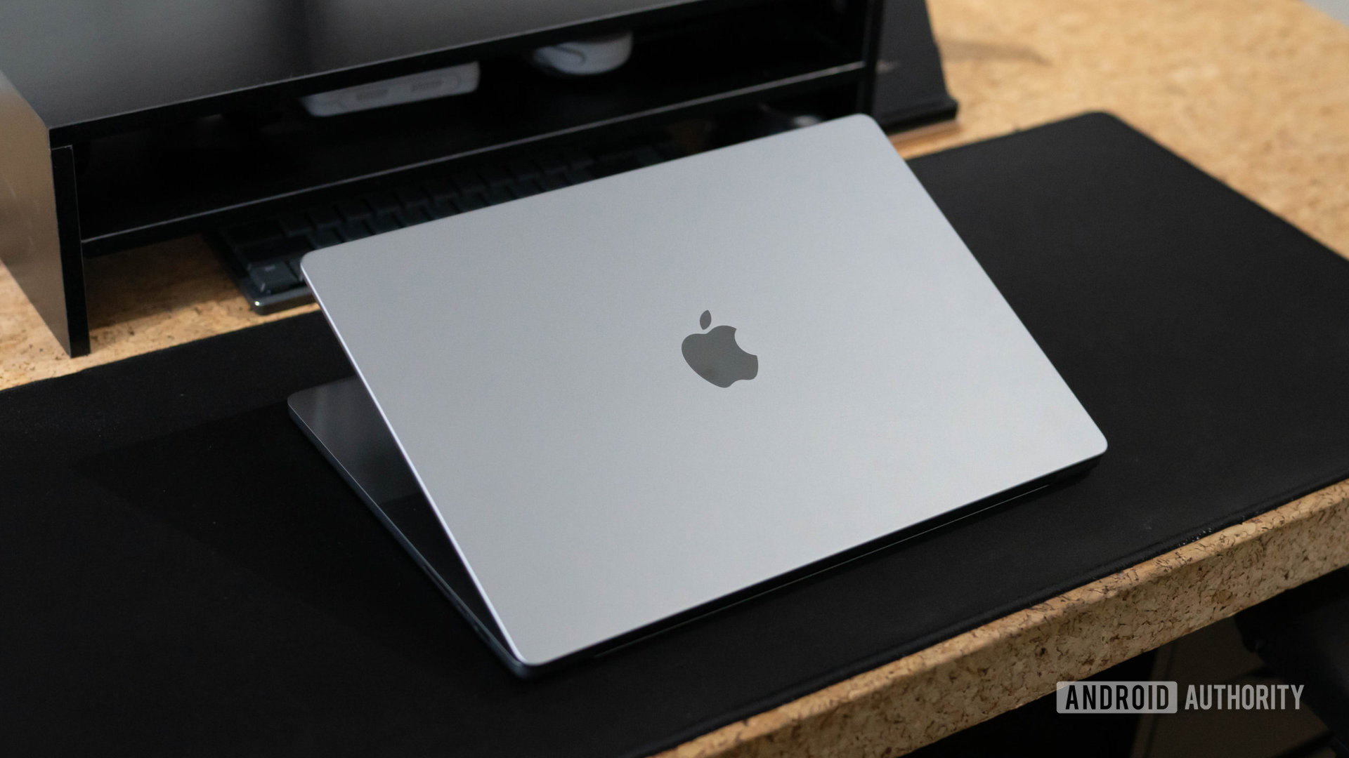 El MacBook Pro M3 baja 200 dólares respecto a su precio del Black Friday