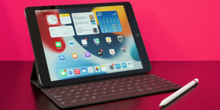 Es posible que pronto lleguen nuevos iPads, pero no cambiarán la situación incómoda en la que se encuentra el iPad