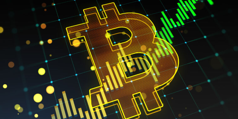 El precio de Bitcoin alcanza un récord de $69 mil después de que las aprobaciones de la SEC impulsaran $7 mil millones en inversiones