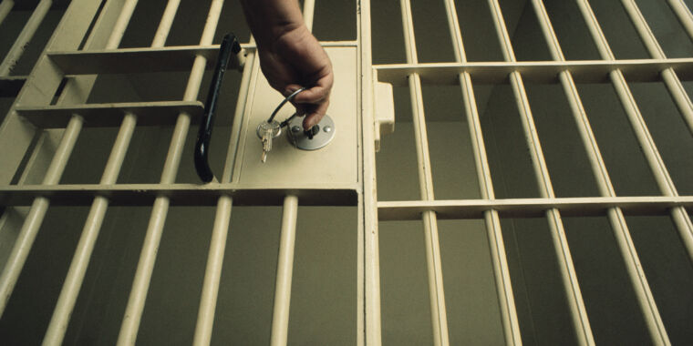 Las cárceles prohibieron las visitas en “quid pro quo” a las compañías telefónicas de las prisiones, según las demandas
