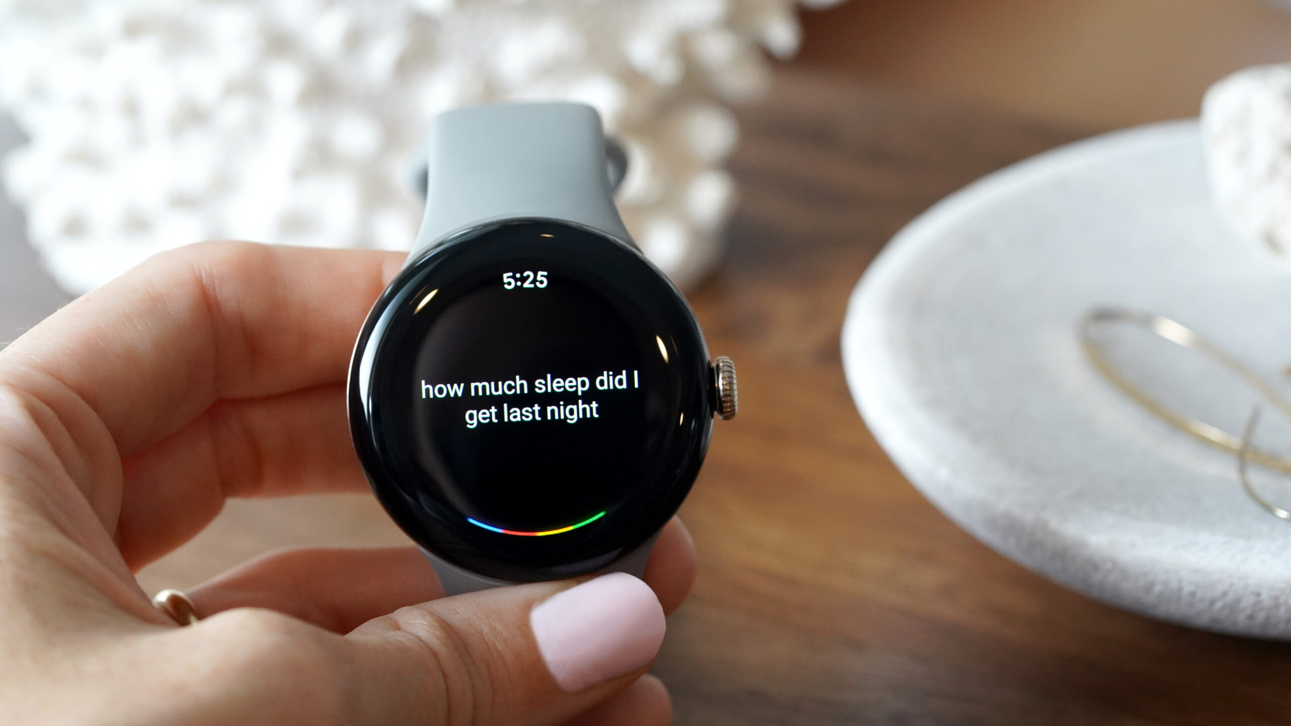 Google comparte planes para el chatbot de salud Fitbit AI que promete información personalizada