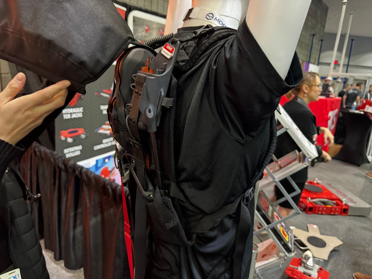 La mochila robotizada de Verve Motion ayuda a los trabajadores a aligerar su carga