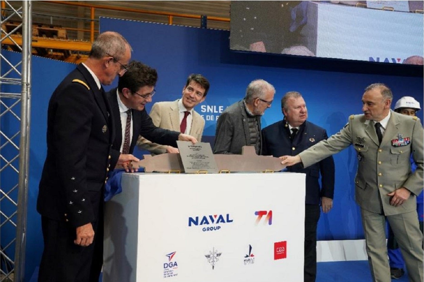 La Armada francesa inicia la construcción del submarino más grande jamás construido en Francia