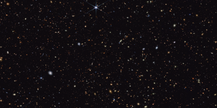 Daily Telescope: una nueva imagen de Webb revela un cosmos lleno de galaxias