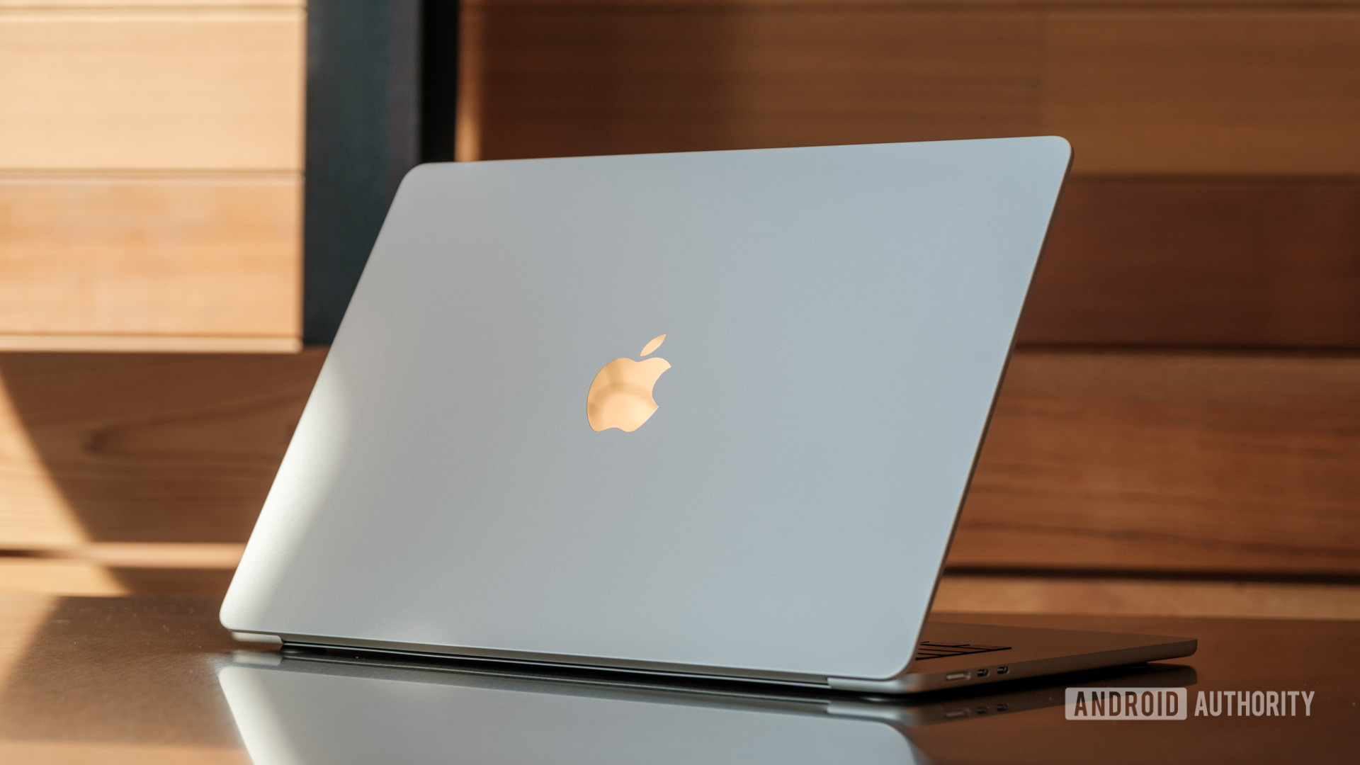 Apple actualiza la MacBook Air con M3 y soporte para pantalla externa dual, pero hay un problema