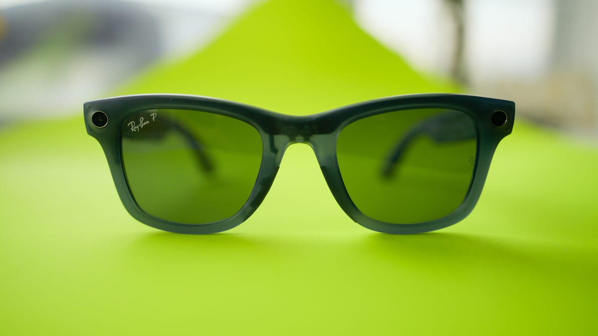 Las gafas inteligentes Ray-Ban de Meta pueden identificar puntos de referencia ahora e informarle sobre ellos