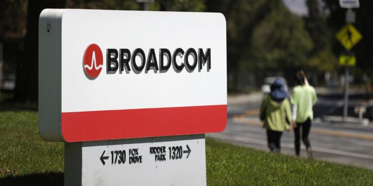 Después de 114 días de cambios, el director ejecutivo de Broadcom reconoce el «malestar» relacionado con VMware
