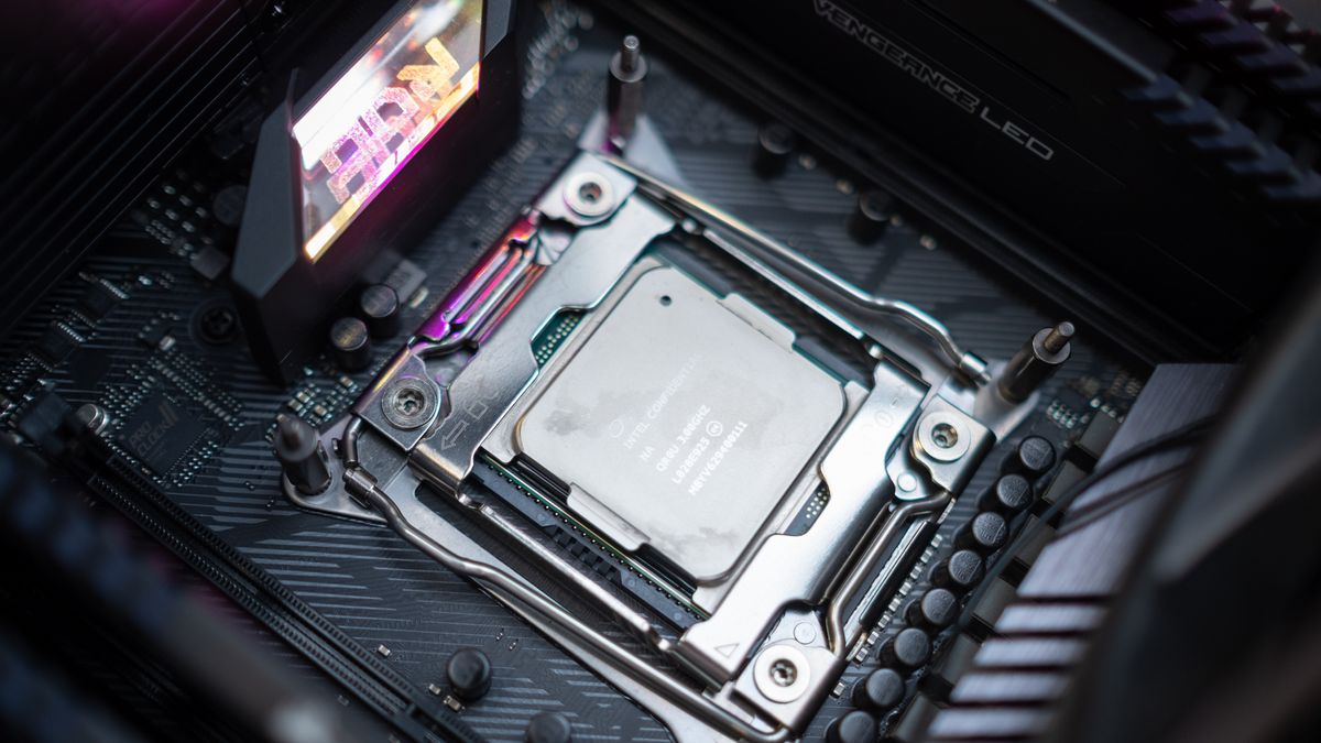 La CPU Intel Core i9-14900KS de gama alta podría lanzarse en marzo