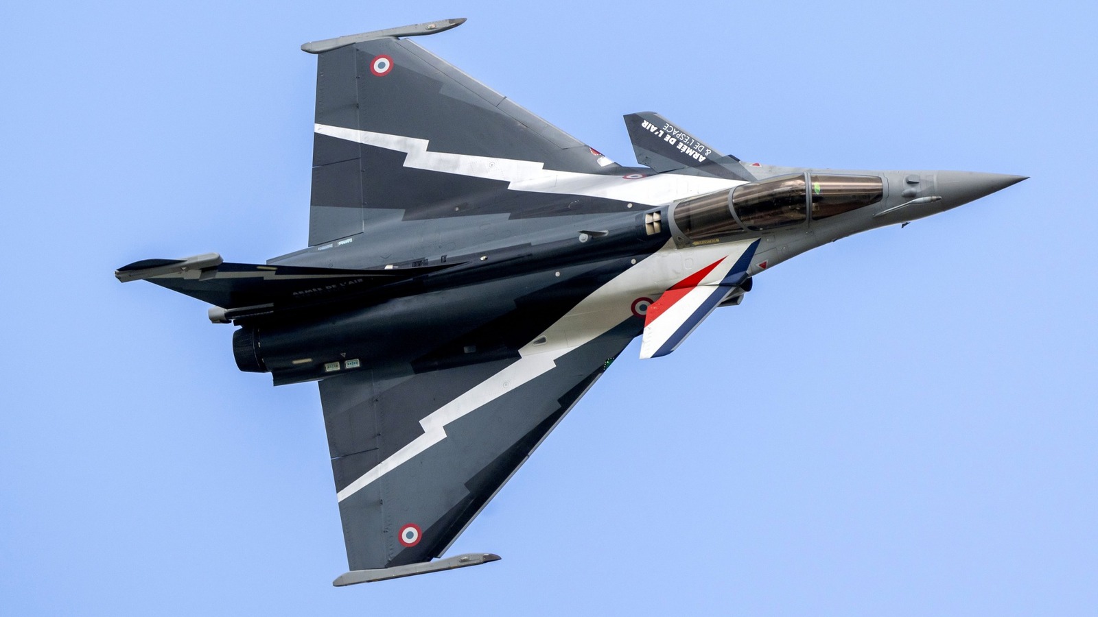 Todo lo que hay que saber sobre el avión de combate birreactor Dassault ‘Rafale’