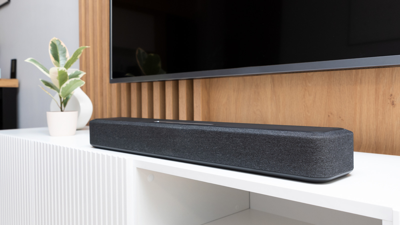 Las 5 barras de sonido mejor valoradas para complementar tu nueva configuración de Smart TV