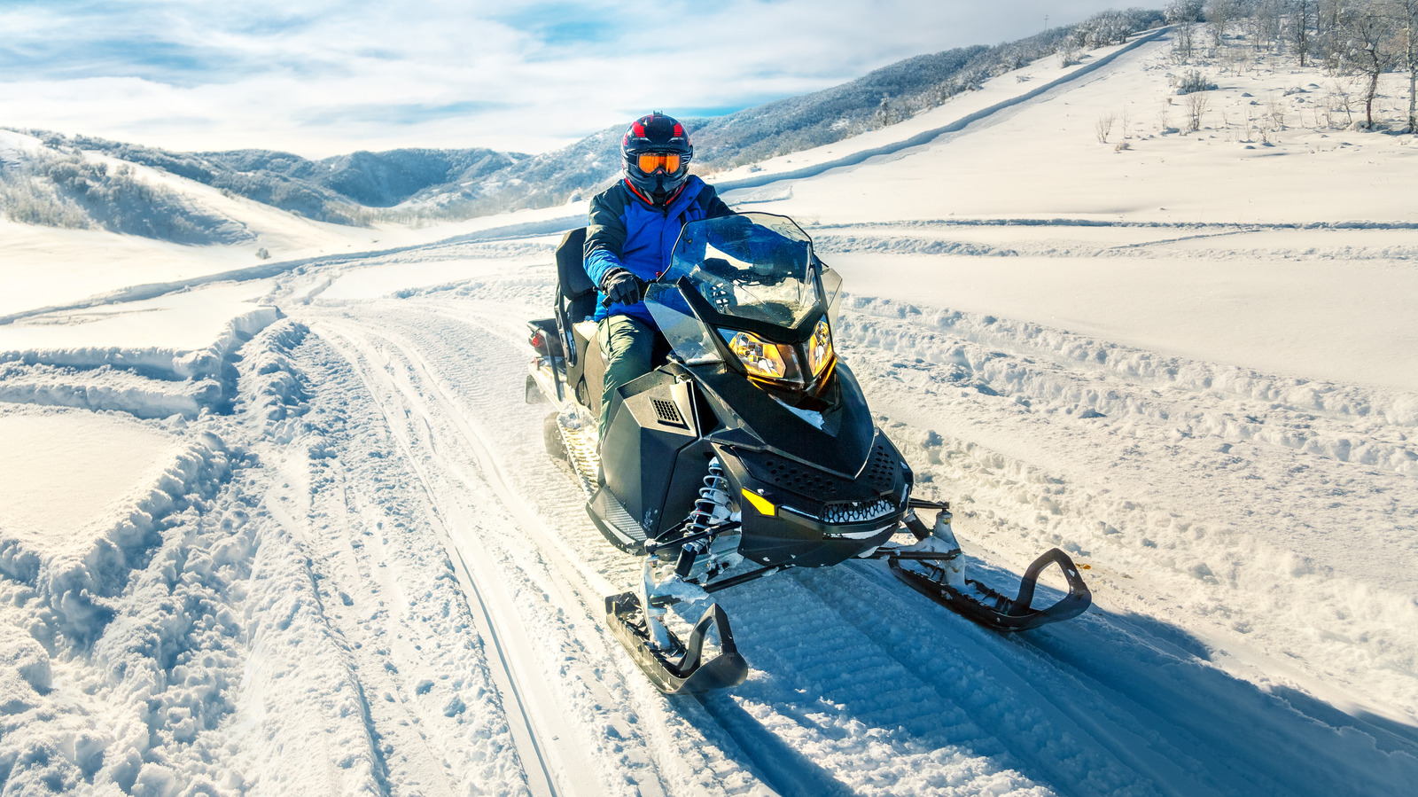 5 consejos para principiantes para montar en moto de nieve