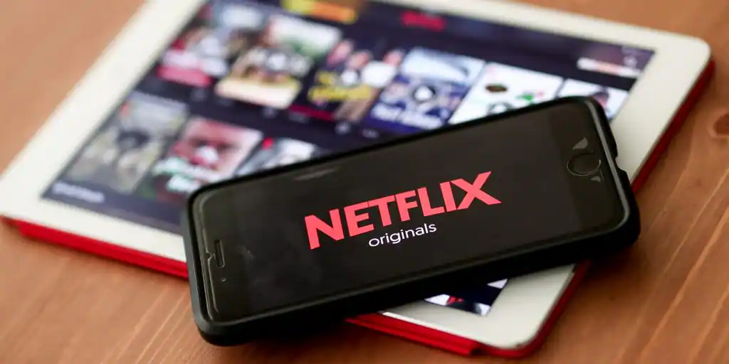 Si tienes cuenta de Netflix, cuidado: la Guardia Civil alerta de una estafa que suplanta a la plataforma para robarte los datos bancarios