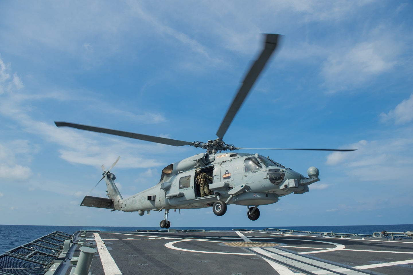 Corea del Sur consigue un acuerdo por 350 millones de dólares para el motor MH-60R