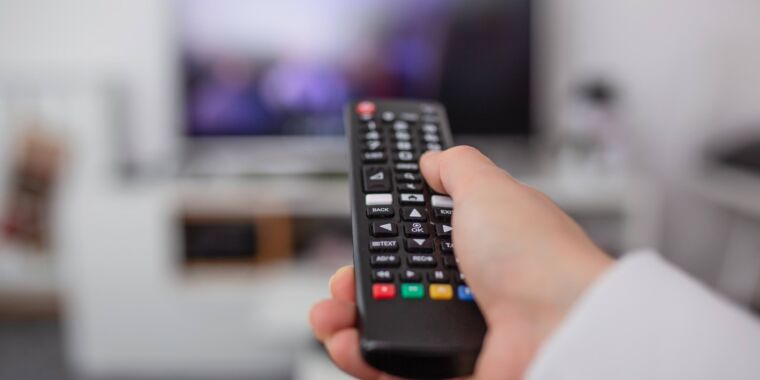 La FCC prohíbe el truco favorito de la industria de la televisión por cable para ocultar el costo total del servicio