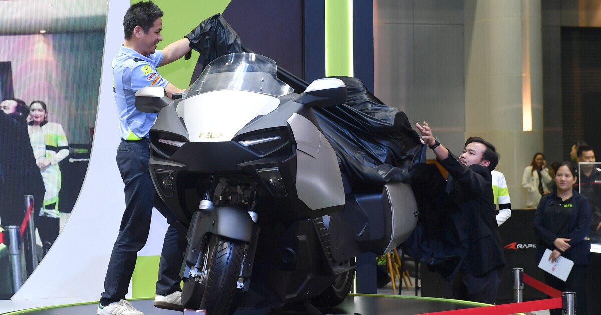 Presentamos la motocicleta eléctrica más grande del mundo (con una autonomía de 450 millas)