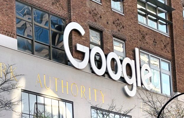 Trabajadores de Google detenidos por la policía por protestar contra el contrato de nube con Israel