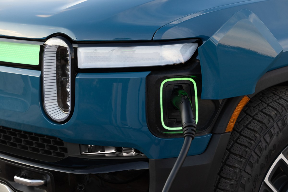 Rivian apunta a camionetas y SUV Ford y Toyota a gasolina con un descuento de $ 5,000 por «actualización eléctrica»