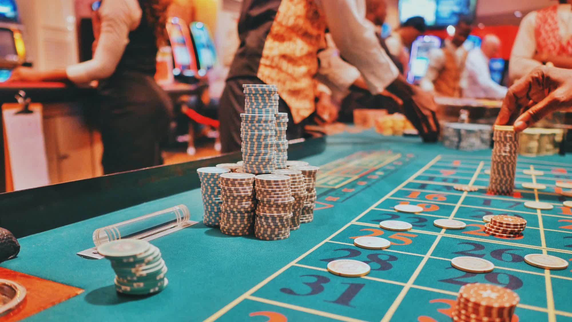 Un casino en Australia regaló millones en efectivo debido a una falla en el software, los destinatarios fueron acusados ​​de fraude