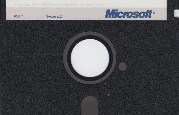 Microsoft lanza código fuente de MS-DOS 4.0 e imágenes de disquete a través de una licencia de código abierto