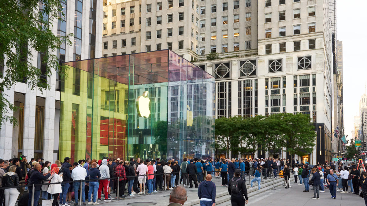 Apple elimina más de 700 puestos de trabajo tras el cierre de sus proyectos de automóviles y pantallas
