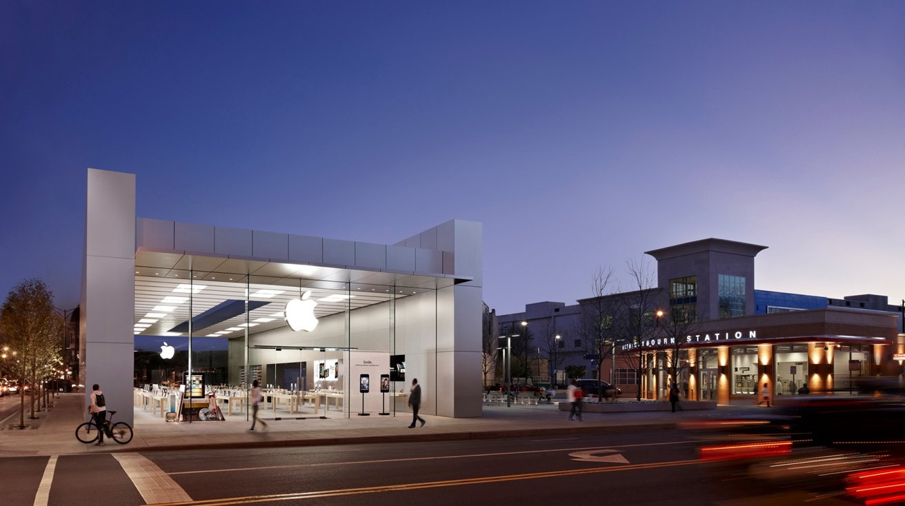 La Apple Store de Chicago cierra temprano en medio de disputas laborales y étnicas