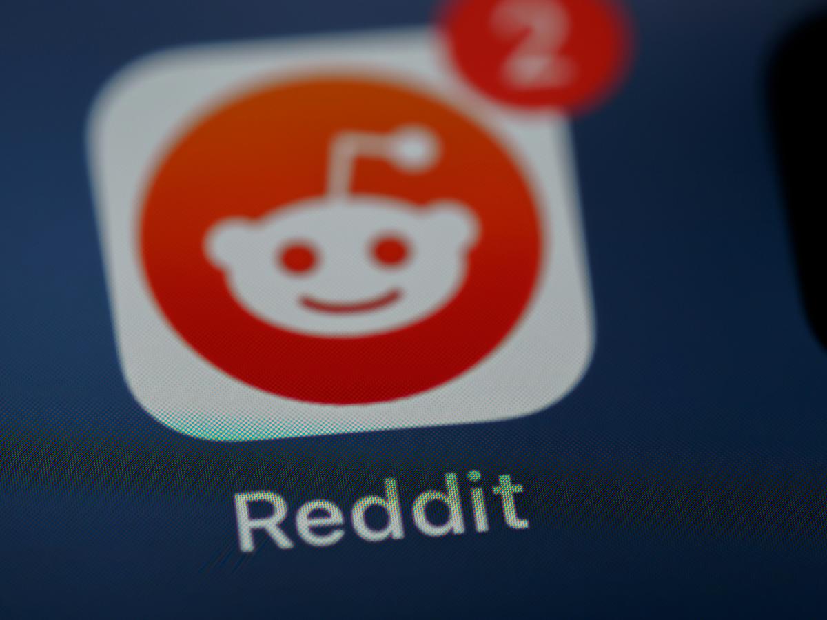 Reddit vuelve a estar en línea después de que una interrupción importante obligara a todos a tocar el césped