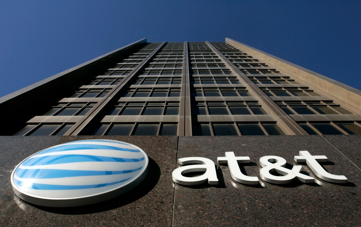 AT&T notifica a los reguladores después de la violación de datos de sus clientes