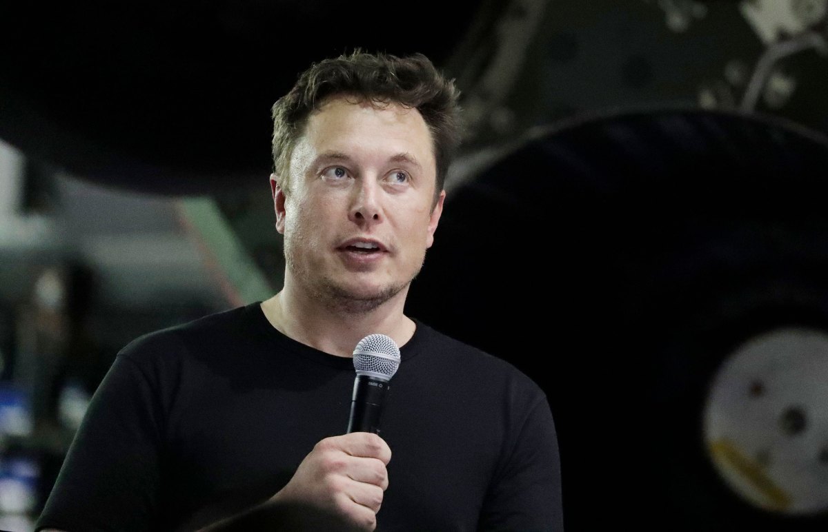 Elon Musk anuncia que presentará un robotaxi Tesla el 8 de agosto