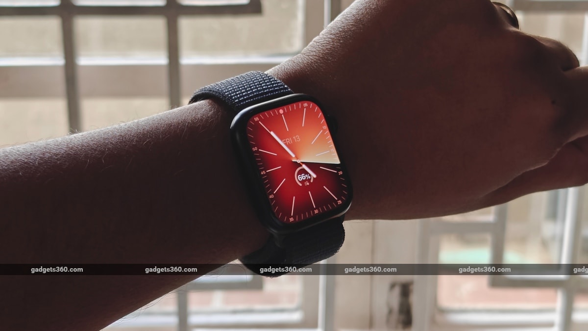 Apple Watch Series 10 con pantalla deportiva mejorada que ofrece una mayor duración de la batería