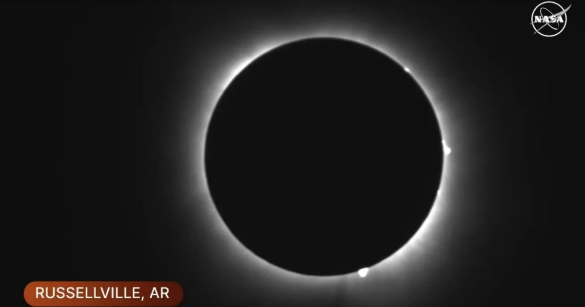 Las imágenes impresionantes que dejó el eclipse solar total