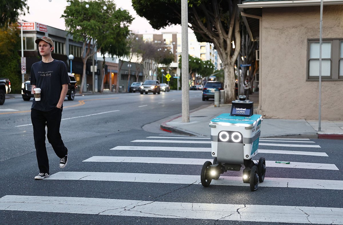 Serve Robotics, respaldada por Uber y Nvidia, llega a los mercados públicos con una inversión de 40 millones de dólares