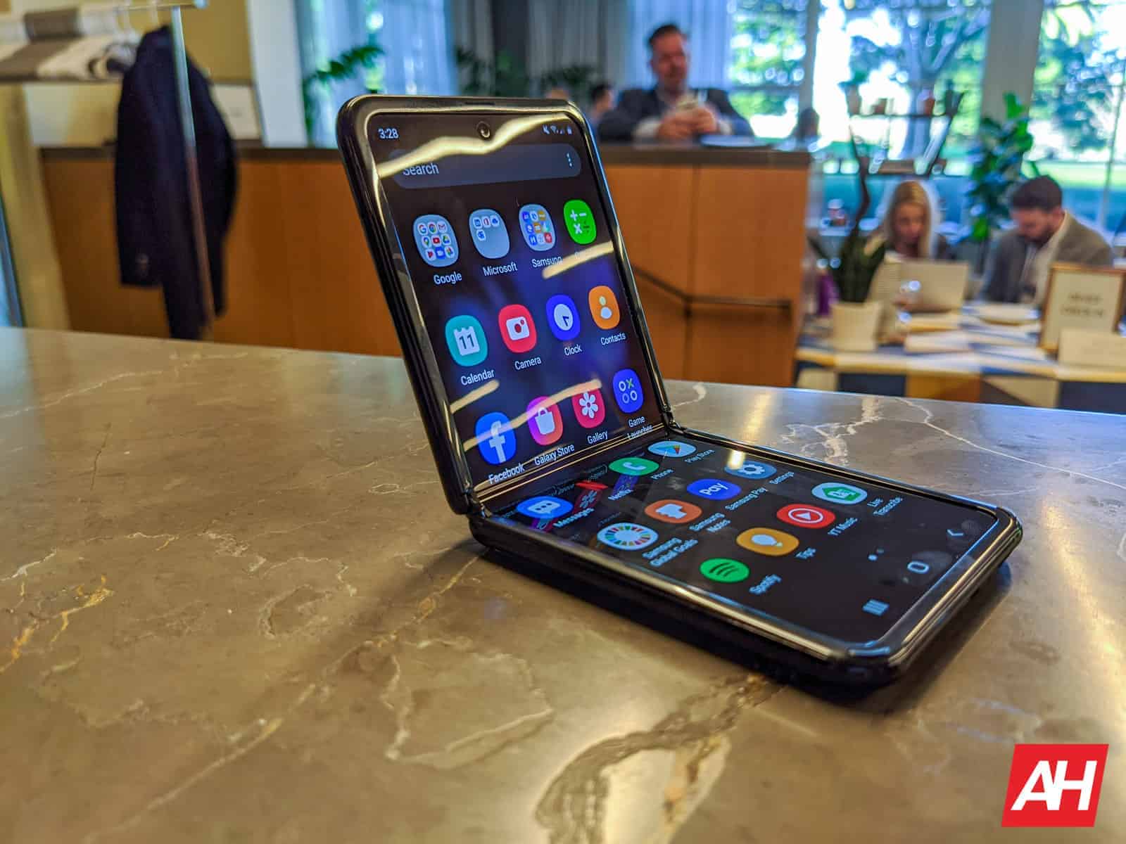 Samsung finaliza las actualizaciones para Galaxy Z Flip, degrada S20 y Note 20