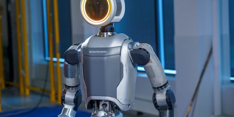 El nuevo humanoide de Boston Dynamics se mueve como ningún robot que hayas visto jamás