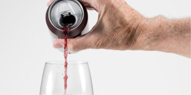 Por qué el vino enlatado puede oler a huevos podridos mientras que la cerveza y la Coca-Cola están bien