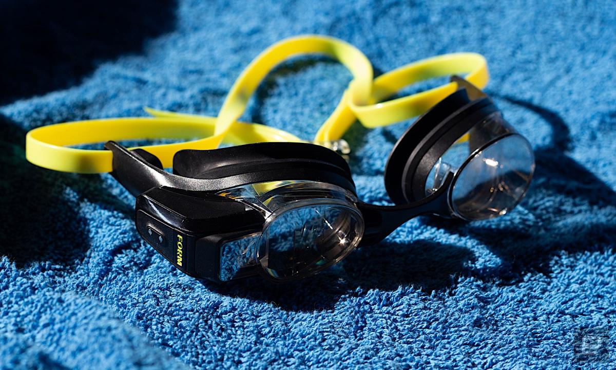 Las gafas de natación inteligentes de Form se perfeccionan para 2024