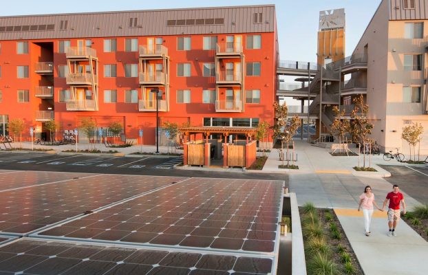 Energía solar comunitaria: acceda a la energía solar sin paneles en el tejado