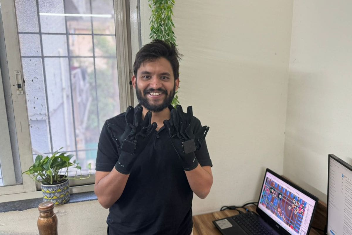 Glovatrix, una startup india, construye guantes de inteligencia artificial para ayudar a las personas con problemas de habla a hablar nuevamente