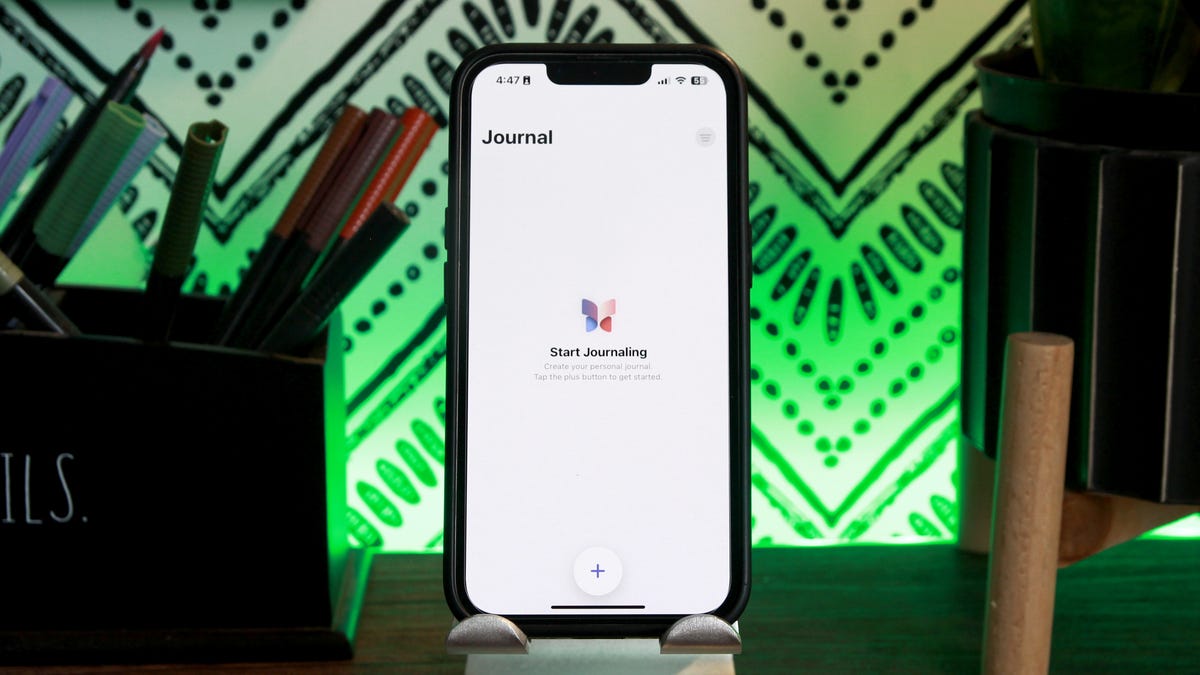 La aplicación Journal hace que tu iPhone sea «Detectable por otros» de forma predeterminada.  Cómo desactivarlo