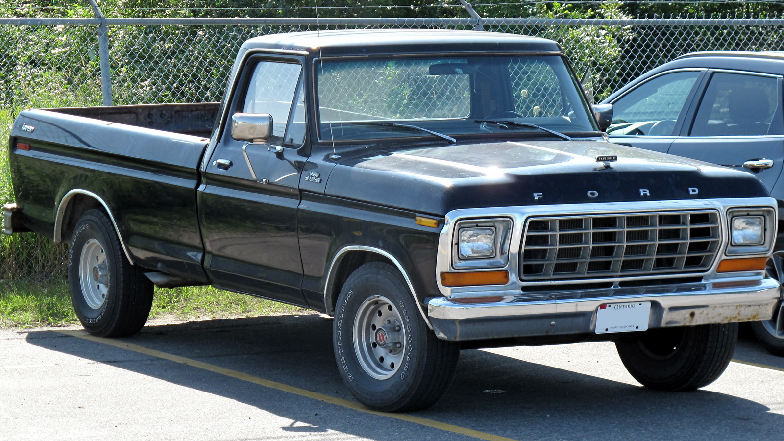 Las mayores diferencias entre las camionetas pickup Ford F-Series 1979 y Chevrolet C/K Classic