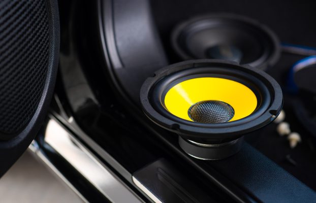 5 subwoofers asequibles para tu coche