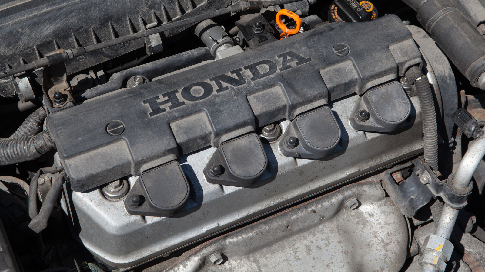 ¿Cuántos caballos de fuerza produce un motor Honda K20 y en qué automóviles se encuentran?